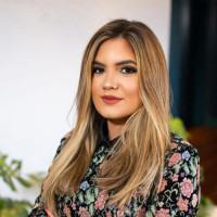 Thain&aacute; Car&iacute;cio